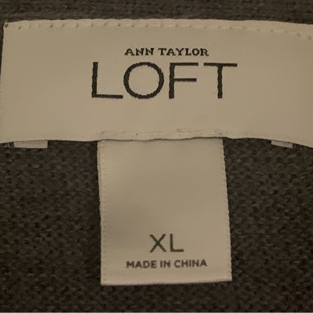 NWOT Loft Stunning Gray Cardigan with Jeweled Bow Accent Sz XL - Picture 15 of 16
